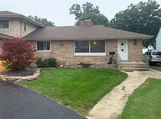 420 N Broad St APT 2, Griffith, IN 46319