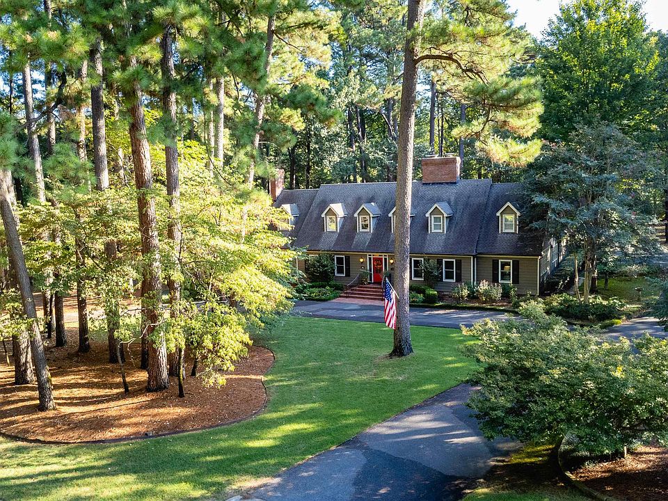 1st image of 51 Hickory Hills Cir