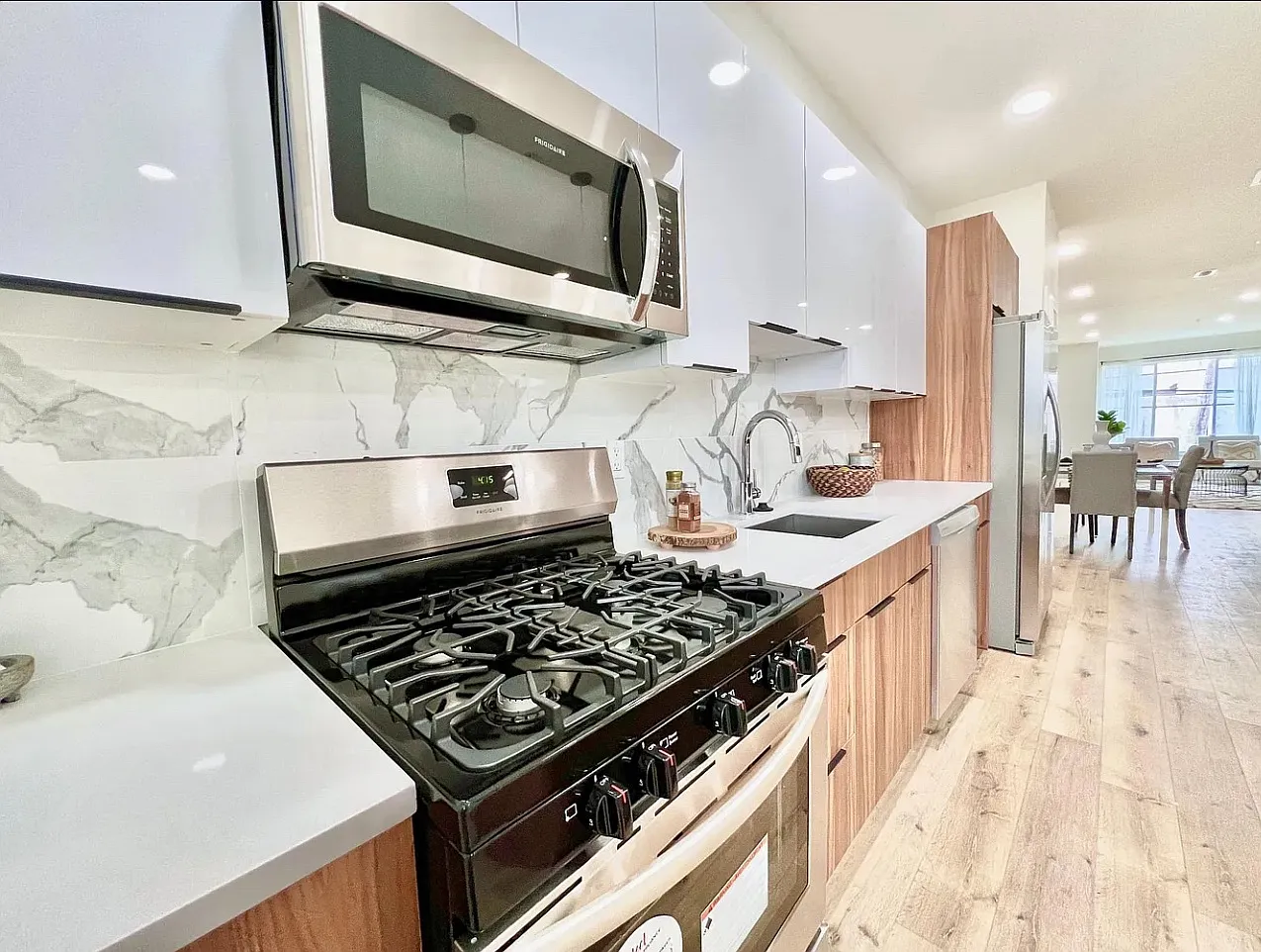 2510 E Tioga St — Photo 1