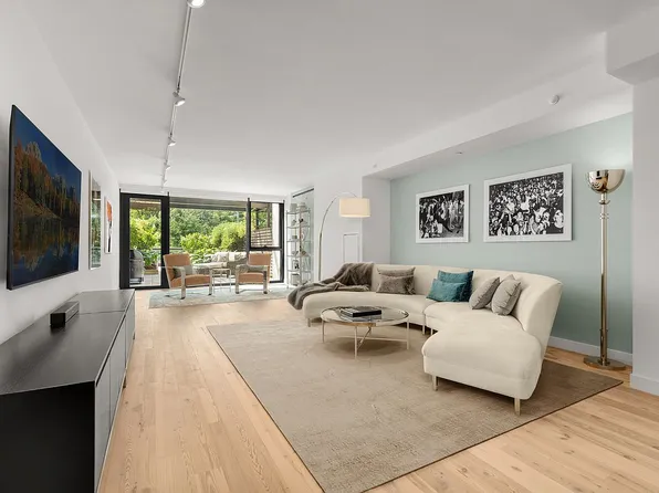 90 Furman St #N216, Brooklyn, NY 11201