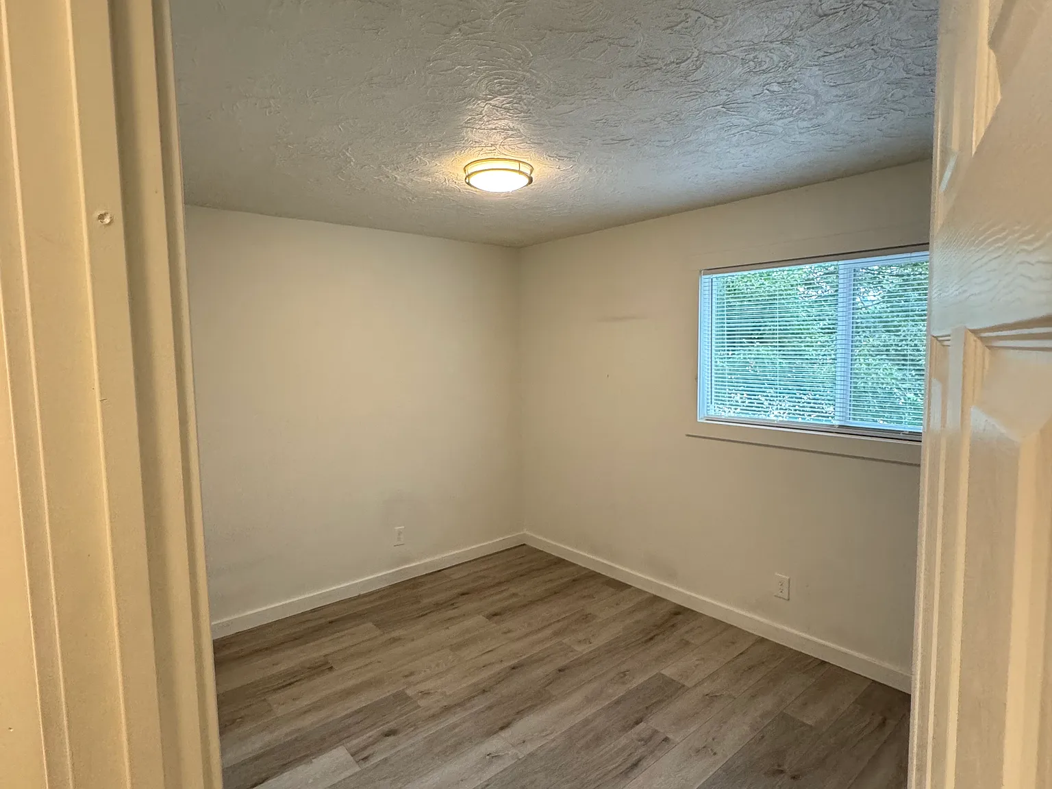 2 bed, 750 sqft, $1,275 — Photo 2
