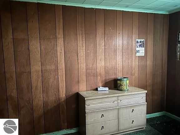 4th image of 4814 Carpenter Rd