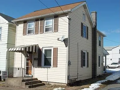 317 Adams St photo 1