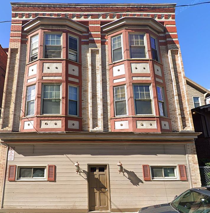 Building Photo 4