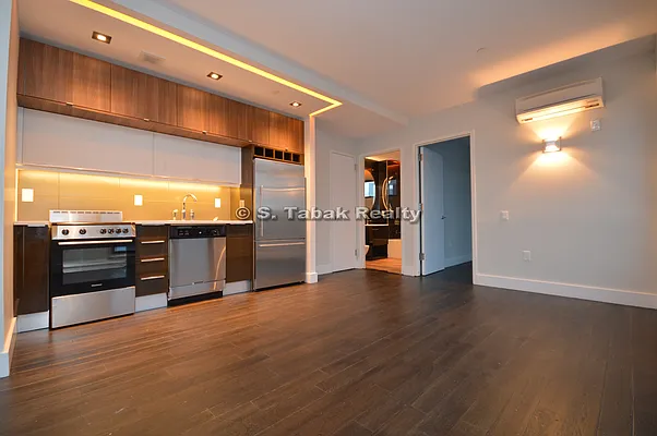 Rented by Sam Tabak | media 121