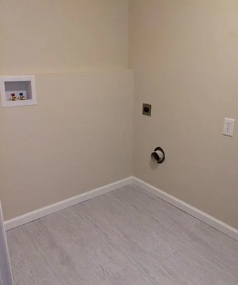 Laundry Room (w/d hookup)