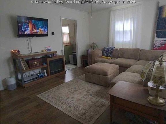 5th image of 607 Lawman Ave
