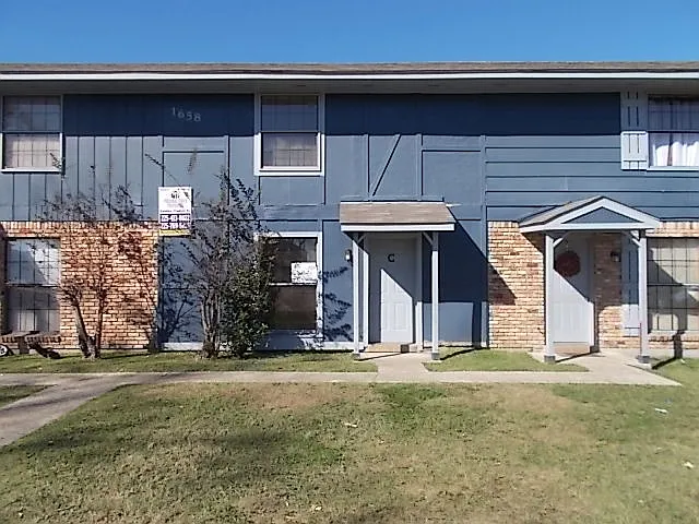 1658 Starboard Dr — Photo 2