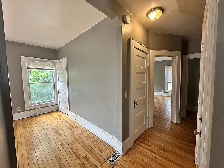 1924 Colfax Ave S — Photo 12