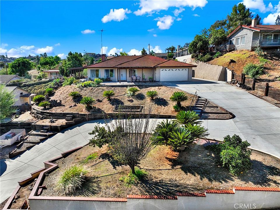 1st image of 14135 El Mesa Dr