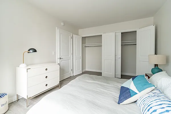 Rented by Greystar | media 5