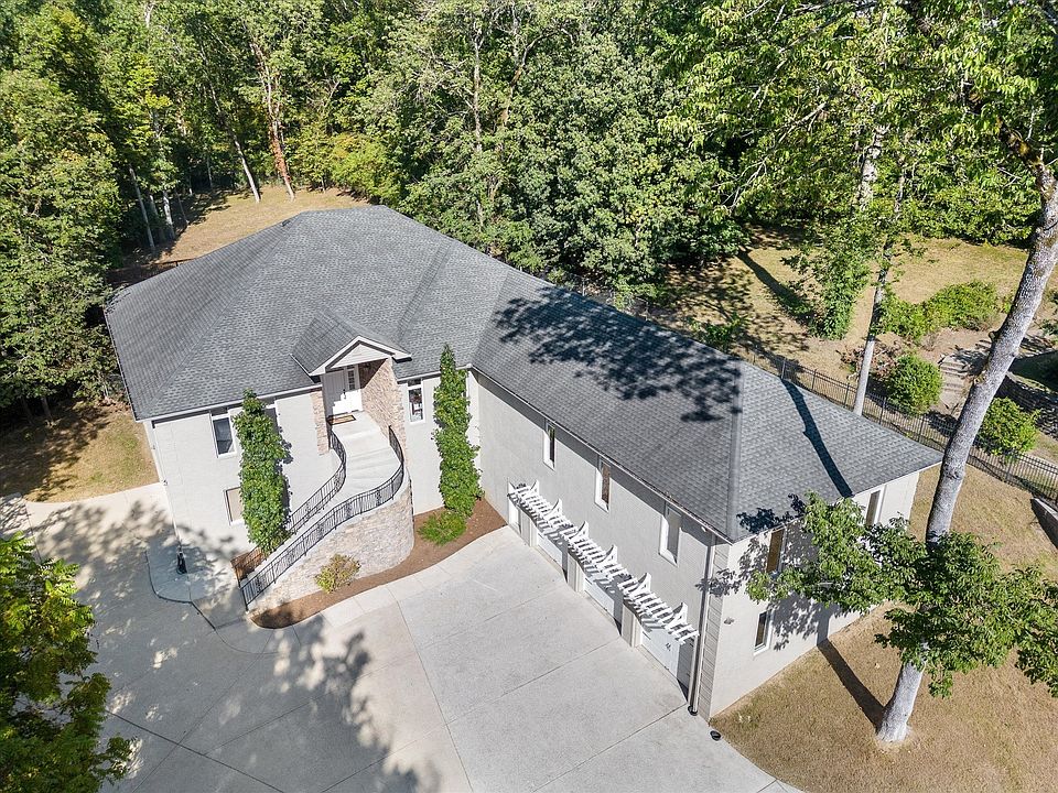 1st image of 714 Hillwood Blvd