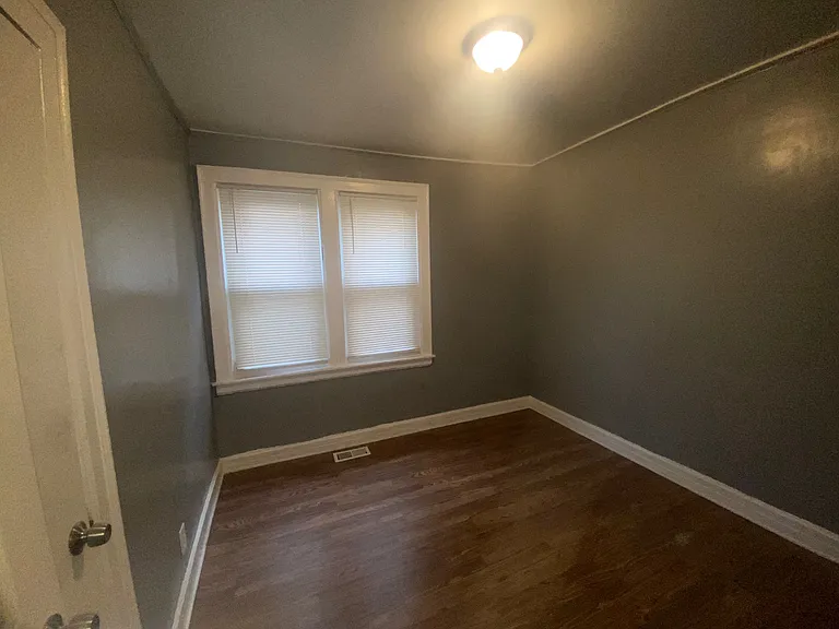3831 Waverly St — Photo 16