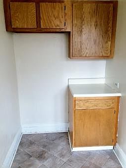 3rd image of 12 Brooklyn Dr