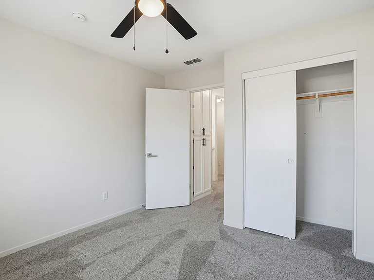 419 Pioneer Ave — Photo 20