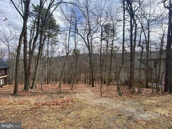 303 Rainier Rd, Mc Gaheysville, VA 22840