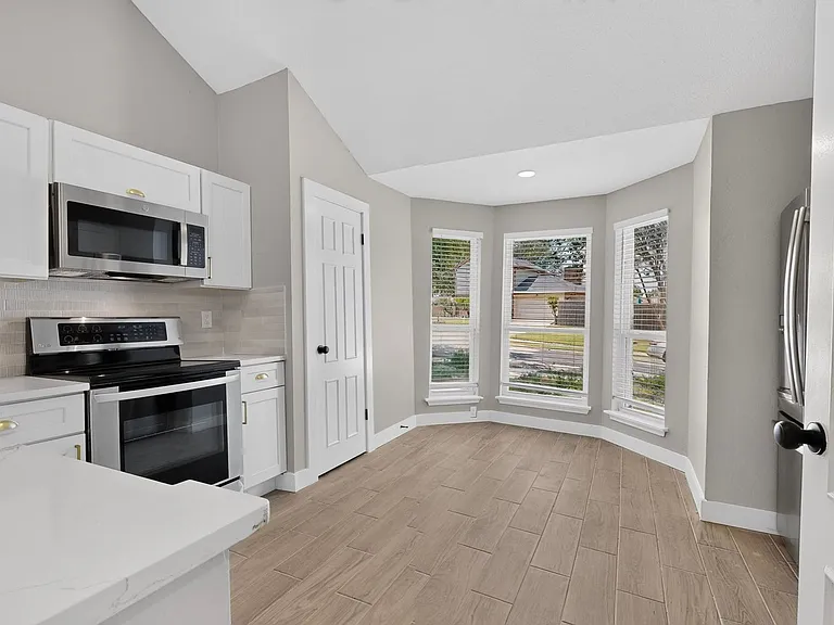 3604 Lily Ln — Photo 14