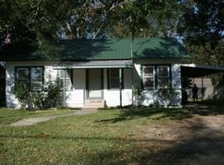 411 N McMillan Ave, Kirbyville, TX 75956