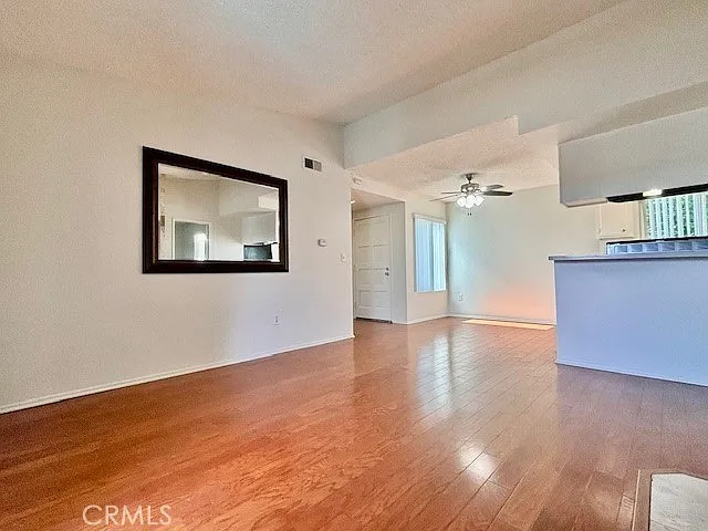 679 W 18th St #B — Photo 38