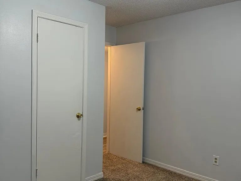 459 Lombard St #1B — Photo 12