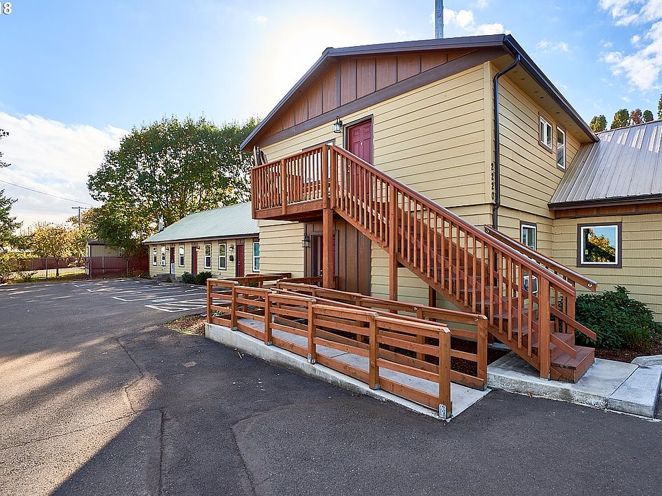 TRU2220 2220 NE Lafayette Ave McMinnville OR Zillow