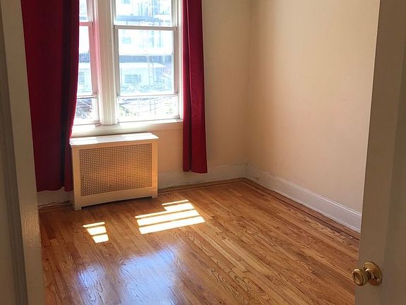 2nd image of 32-17 29th St #2
