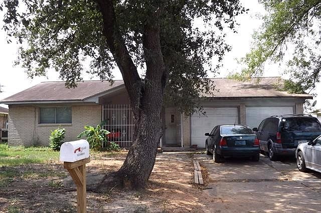 1st image of 707 Rockbrook Dr