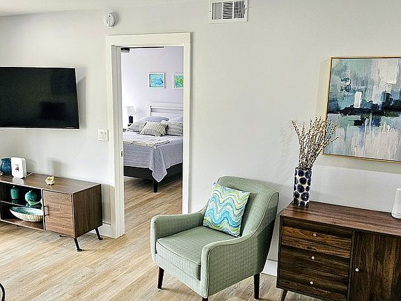 2nd image of 401 Wingfoot Dr APT A