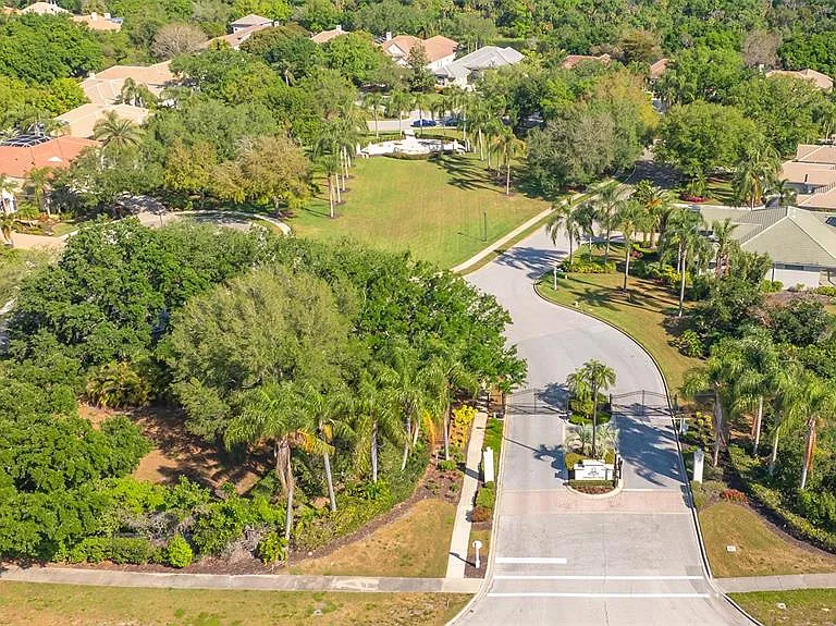 6909 Lennox Pl — Photo 37