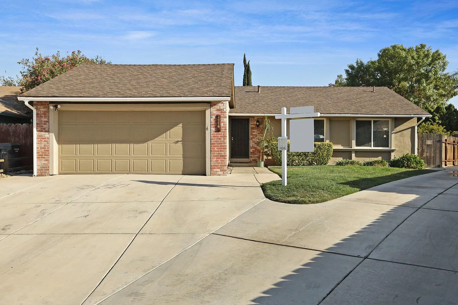 1716 Duncan Dr photo 1