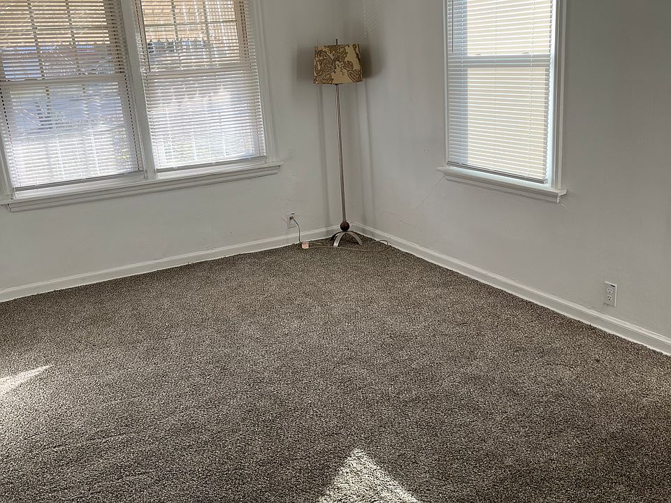Living room.