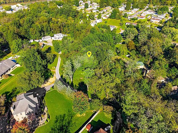 3rd image of Fairmont Rd