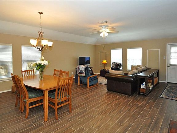 5th image of 26858 Manor Falls Dr