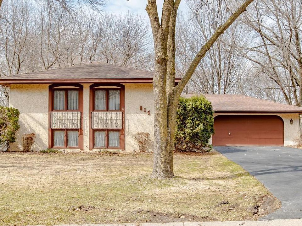 1st image of 815 Windemere Dr