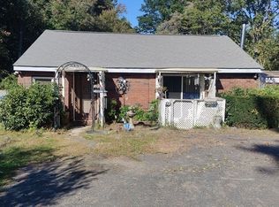 288 Buck Pond Rd, Westfield, MA 01085