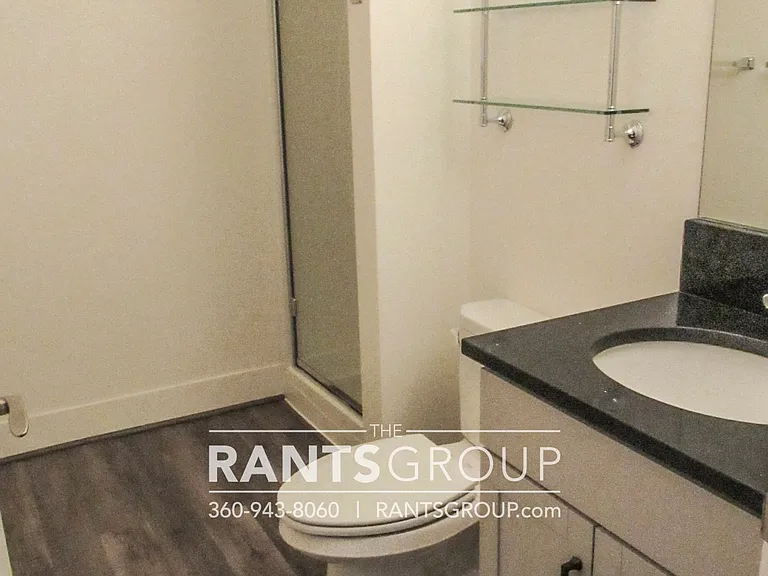 Thompson Apartments — Photo 54