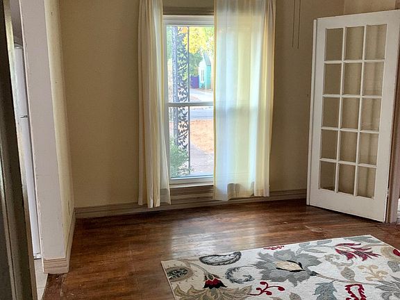 5th image of 2504 Primrose Ave