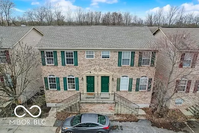 3083 Armory Dr — Photo 4
