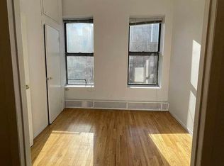 451 W 46th St #5D, New York, NY 10036