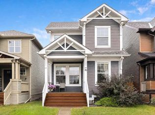 81 S New Brighton Hts SE, Calgary, AB T2Z 0P7
