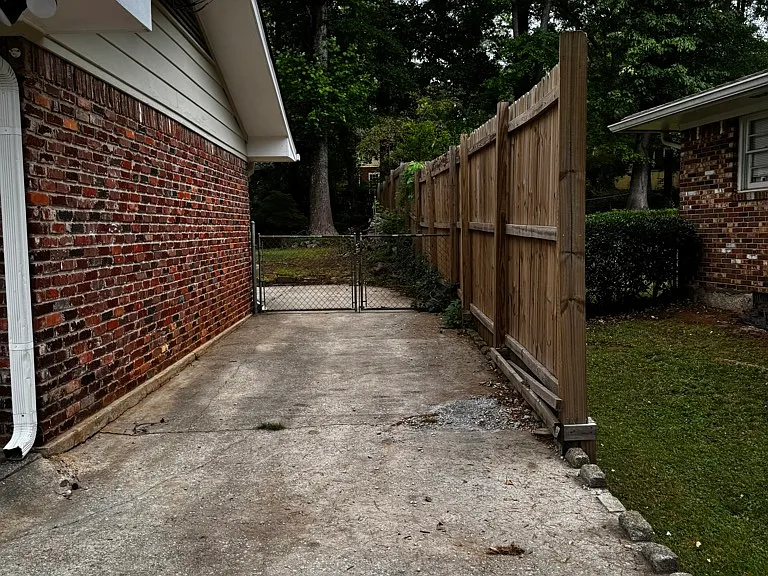 1015 Casa Dr — Photo 3