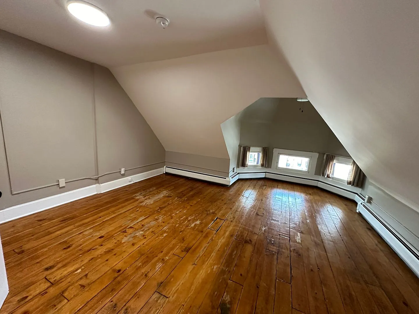 Neil Ave 839-843 CR — Photo 1