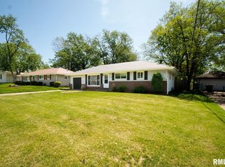 5530 N Renwood Ave, Peoria, IL 61614