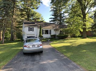2240 Rosendale Rd, Niskayuna, NY 12309
