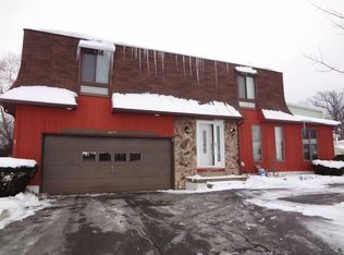4671 Kingswood Ln, Hamburg, NY 14075