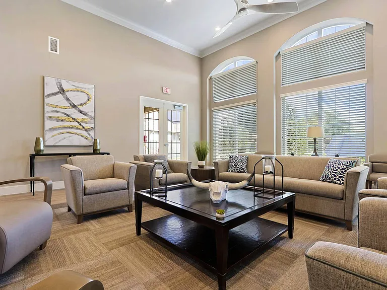 Quail Chase Apartments — Photo 10