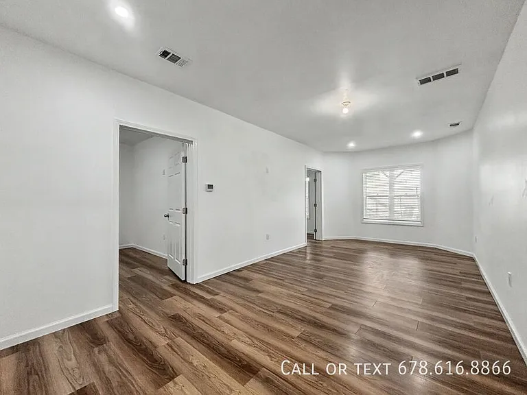 70 Charleston Ln — Photo 13
