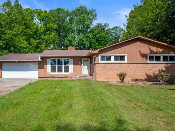 3745 S Memorial Dr, New Castle, IN 47362