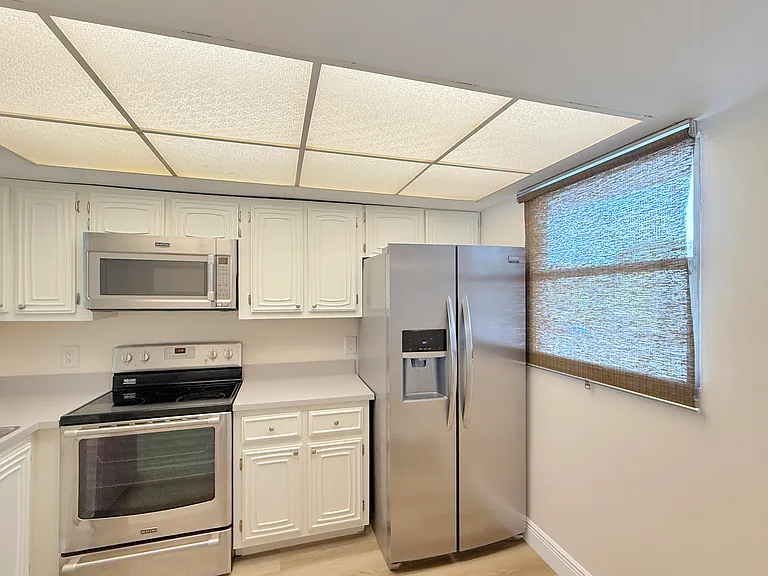 113 Royal Park Dr #2C — Photo 8