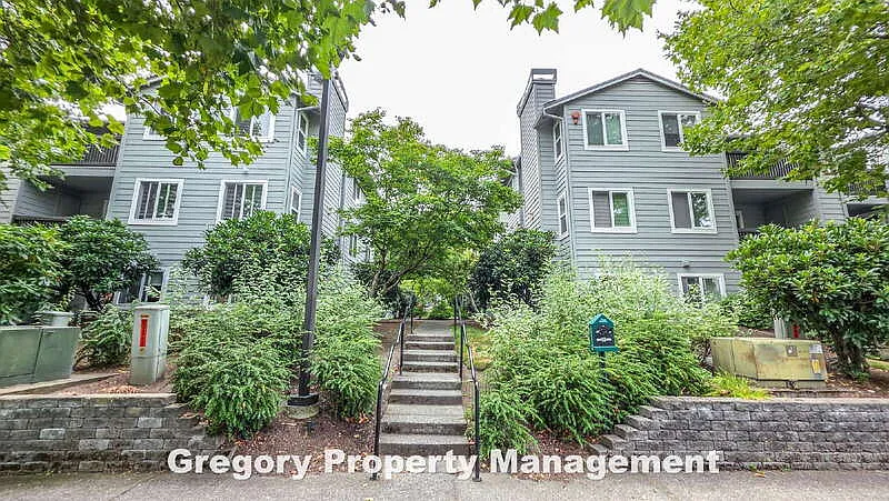 6700 NE 182nd St — Photo 4